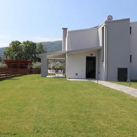 Olympus Paradise 3 بيت للعطل سكوتينا