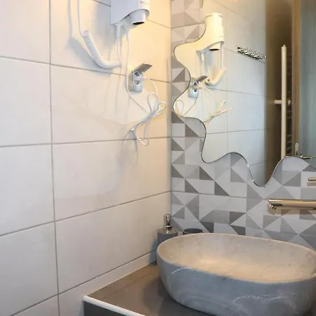 Olympus Paradise 3 *