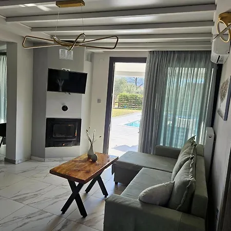 Olympus Paradise 3 بيت للعطل سكوتينا